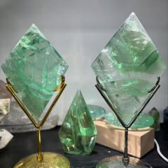 新款炫彩水晶奖杯设计制作企业年会荣誉颁奖免费刻字创意奖杯批发